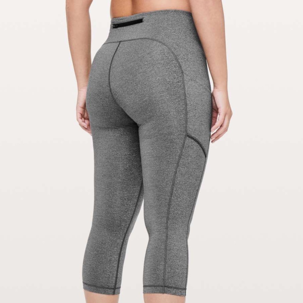 Lululemon • Speed Up Crop Leggings *21" in Heathered Black - Picture 5 of 12